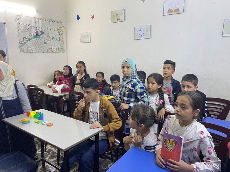 Kinder im Bildungszentrum in Aleppo im April 2024